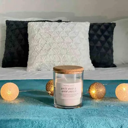 Center - Lovely And Spacious 2bdrm * Split