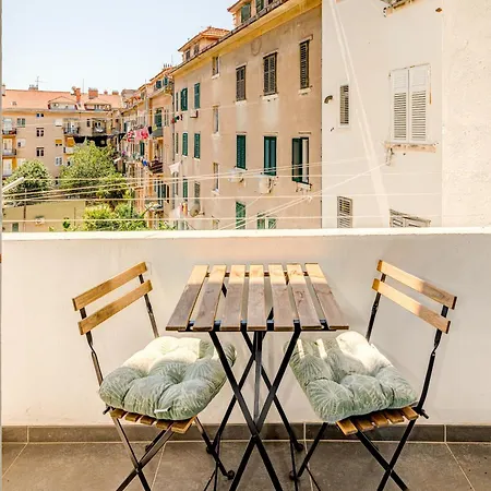 Appartamento Center - Lovely And Spacious 2bdrm