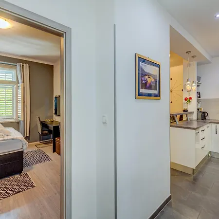 Center - Lovely And Spacious 2bdrm アパート *
