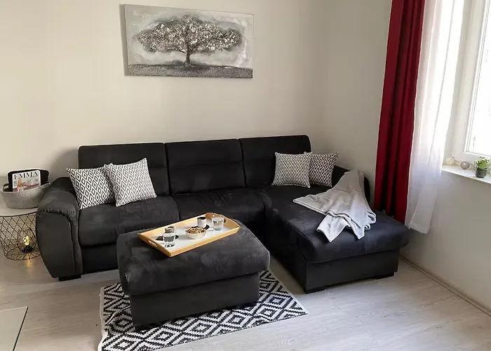 Center - Lovely And Spacious 2bdrm Сплит